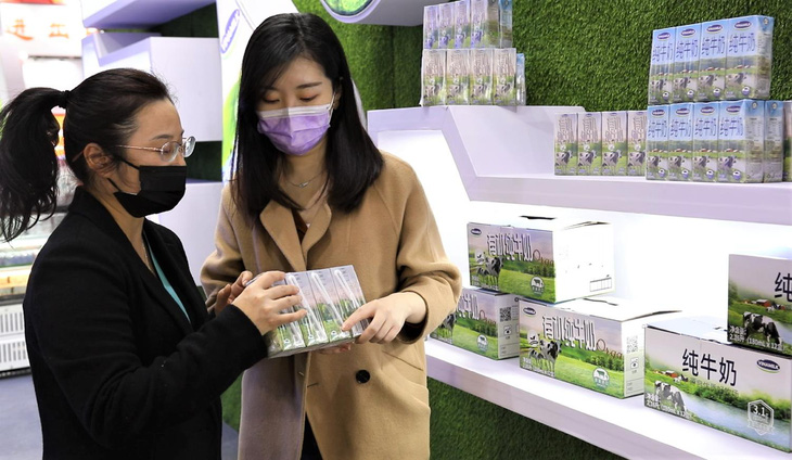 Sữa tươi Organic của Vinamilk ra mắt ấn tượng tại Triển lãm quốc tế Thượng Hải 2021 - Ảnh 3.