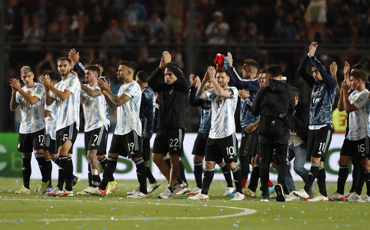 Messi và Argentina giành vé tham dự vòng chung kết World Cup 2022 - Ảnh 1.