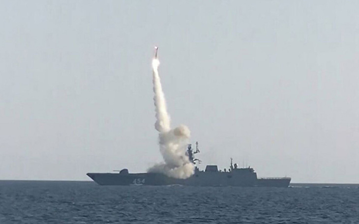 Tên lửa siêu thanh Tsirkon của Nga diệt gọn mục tiêu thử nghiệm