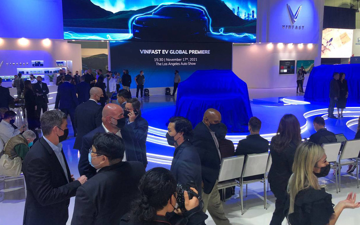 Trực tiếp: Sự kiện ra mắt ô tô điện Vinfast toàn cầu tại Los Angeles Auto Show 2021