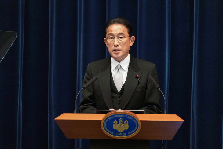 Thủ tướng Nhật Bản công bố gói kích thích kinh tế 56.000 tỉ yen - Ảnh 1.