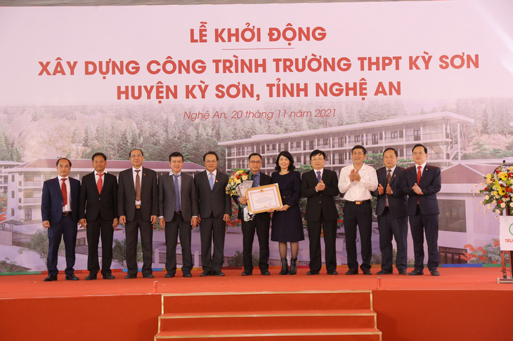 Xây trường ở Nghệ An, Trung Nam cam kết đầu tư cho con người và phát triển bền vững - Ảnh 4.