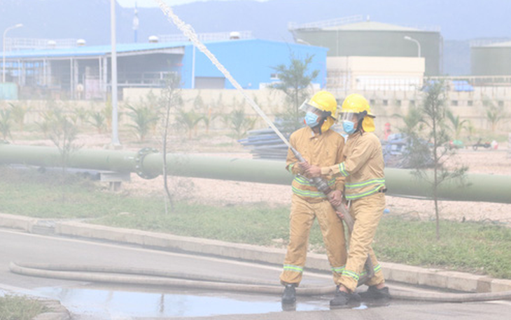 Nhà máy Nhiệt điện Vĩnh Tân 4 diễn tập xử lý sự cố tràn dầu