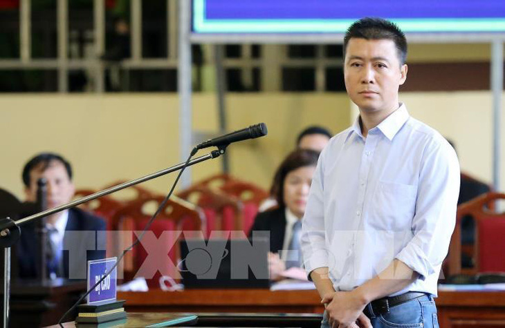 Phan Sào Nam quay lại nhà tù chấp hành nốt hơn 20 tháng tù - Ảnh 1.