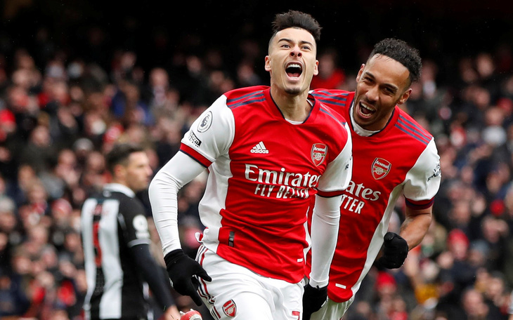 Đá bại Newcastle, Arsenal áp sát top 4