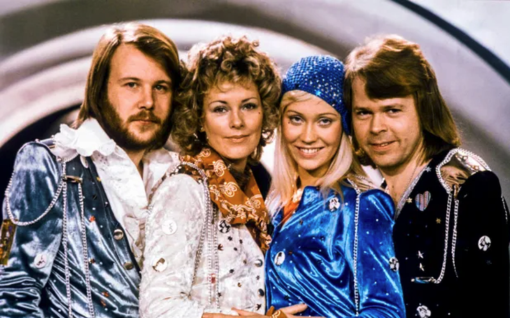 ABBA tạm dừng quảng bá đêm nhạc sau sự cố khiến hai người hâm mộ tử vong