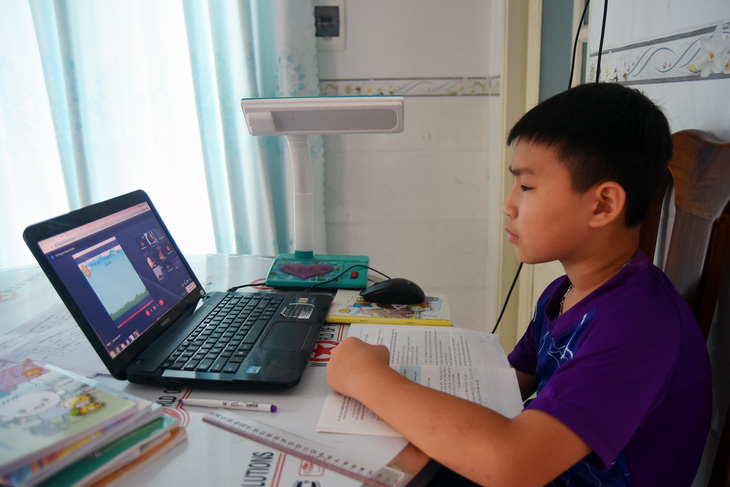 Đồng Nai cho học sinh, sinh viên bắt đầu trở lại trường từ ngày 22-11 - Ảnh 1.