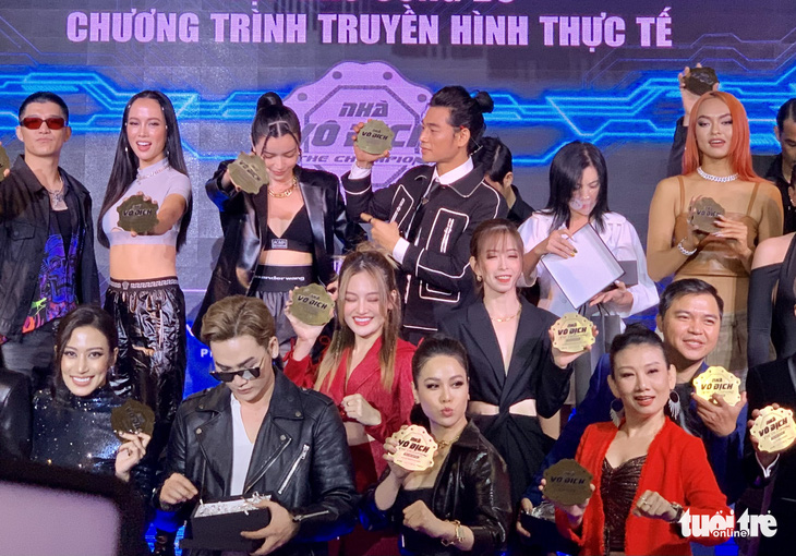 Gần 50 nghệ sĩ thách đấu boxing lan tỏa tinh thần luyện tập võ thuật - Ảnh 2.