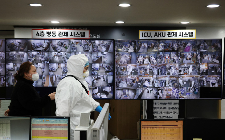 Người già chiếm 1/3 ca mắc mới khiến Hàn Quốc rút ngắn thời gian tiêm mũi 3