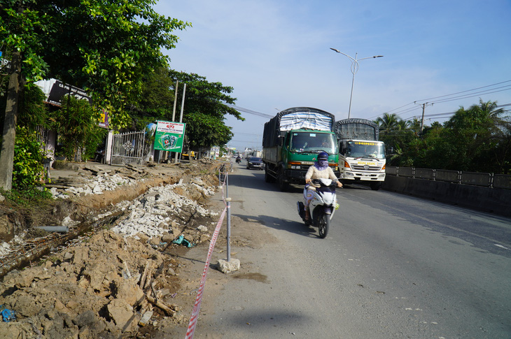 Tổng cục Đường bộ Việt Nam yêu cầu sửa đường trước ngày 20-12 - Ảnh 1.