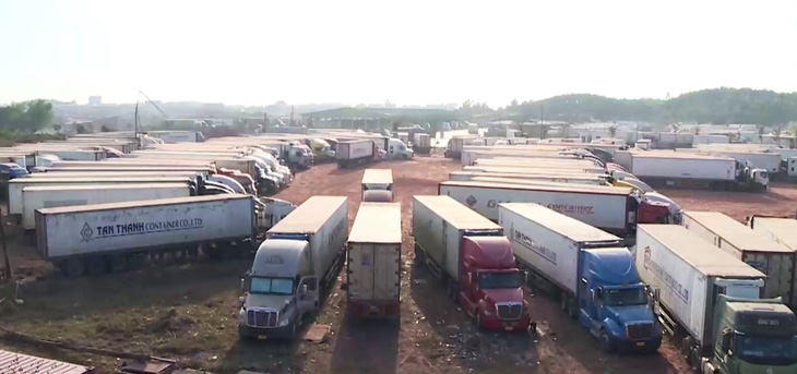 Trung Quốc dồn lực kiểm soát người nhập cảnh, hơn 1.000 container mắc kẹt tại Móng Cái - Ảnh 1.