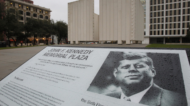 Mỹ công bố tài liệu mật về vụ ám sát cố tổng thống John F. Kennedy - Ảnh 1.