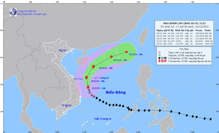 Bão số 9 giảm cấp, chạy dọc vùng biển Quảng Ngãi - Thừa Thiên Huế rồi tiếp tục đổi hướng - Ảnh 1.
