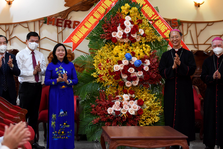 Trưởng Ban Dân vận trung ương thăm, chúc mừng Tòa giám mục Xuân Lộc - Ảnh 1.