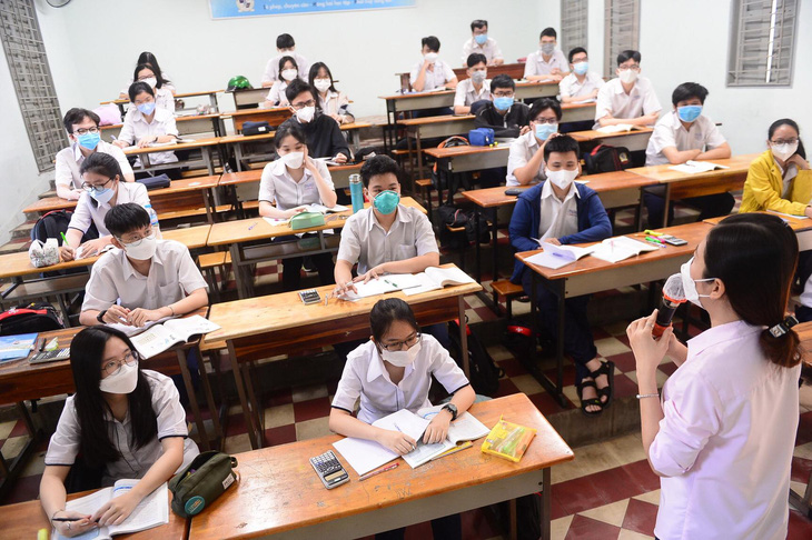 Học sinh lớp 7-12 ở Kiên Giang trở lại trường từ 7-2, được dạy phụ đạo - Ảnh 1.