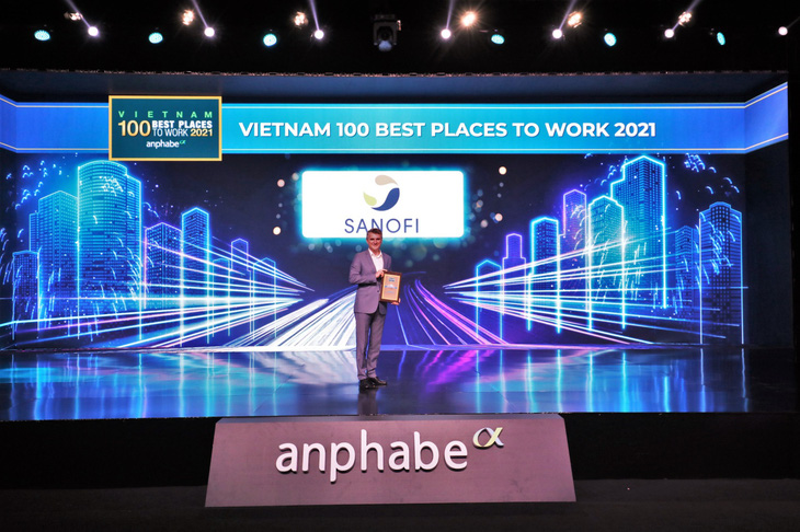 Sanofi thăng hạng trong top 100 nơi làm việc tốt nhất Việt Nam - Ảnh 1.