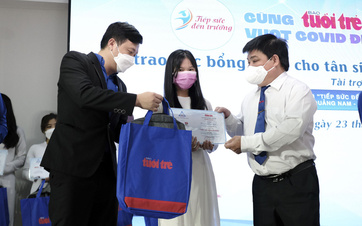 Học bổng Tiếp sức đến trường 2021 đến tay tân sinh viên Đà Nẵng