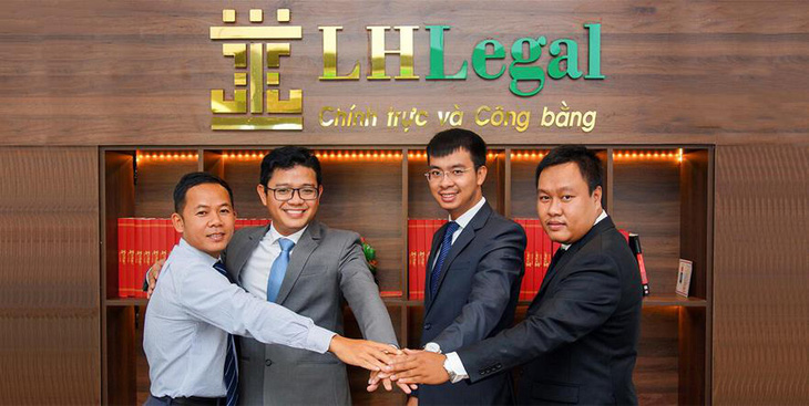 Công ty Luật LHLegal vinh dự nhận cú đúp giải thưởng cuối năm 2021 - Ảnh 1.