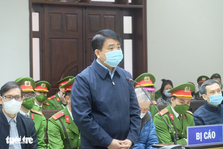 Ông Nguyễn Đức Chung nói lời sau cùng: Đang chữa ung thư, xin tòa giảm án - Ảnh 2.