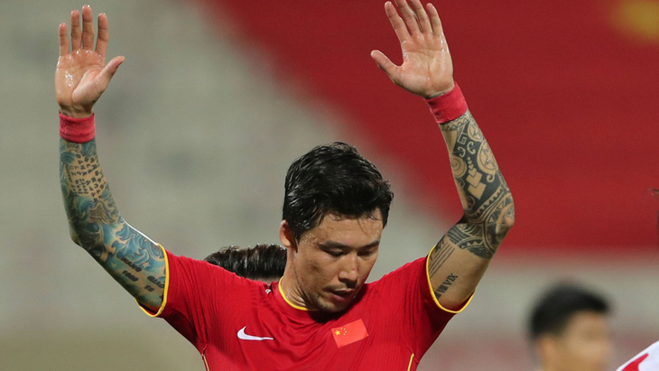 Trung Quốc cấm cầu thủ xăm mình vào đội tuyển - Ảnh 1.