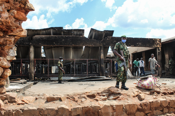 Cháy nhà tù ở Burundi, 38 người thiệt mạng - Ảnh 1.