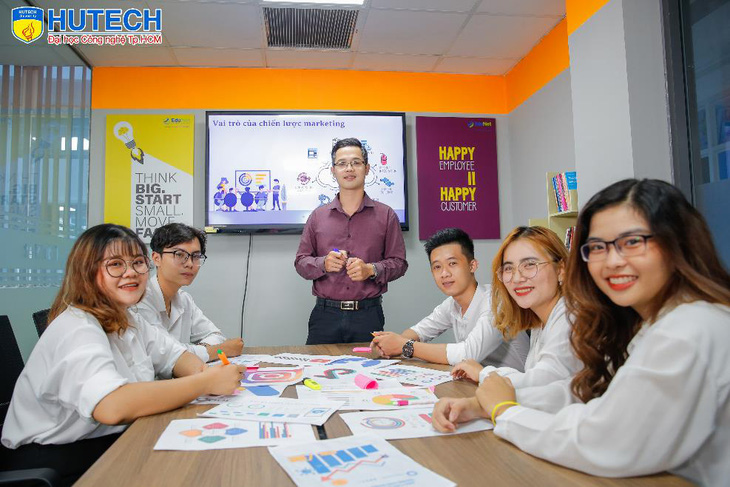 HUTECH thành lập khoa Marketing - Kinh doanh quốc tế - Ảnh 1.