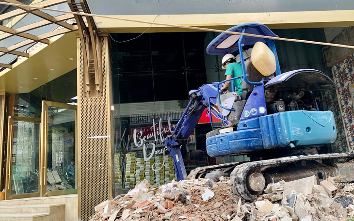 Giá cho thuê mặt bằng cao bằng Singapore, Thái Lan, doanh nghiệp lớn cũng chịu hết nổi - Ảnh 1.