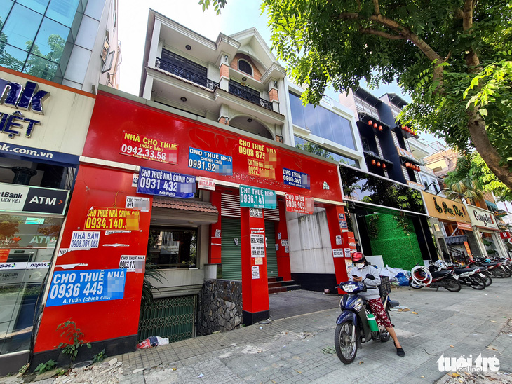 Shophouse ế ẩm, đã hạ giá vẫn ít người thuê - Ảnh 6.