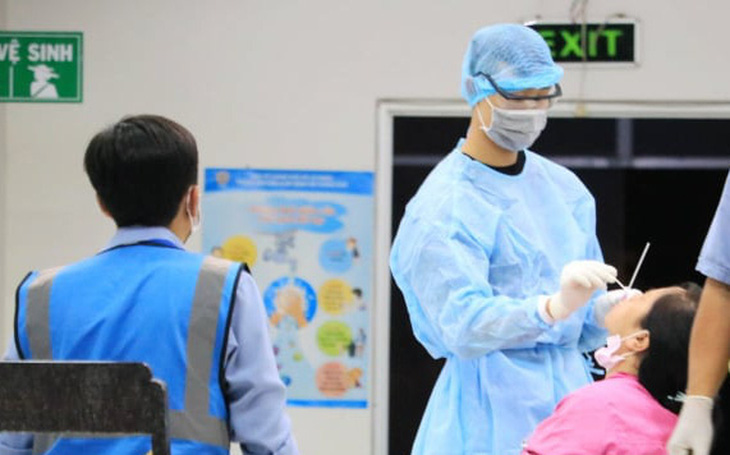TP.HCM thêm một ca dương tính COVID-19 liên quan sân bay Tân Sơn Nhất