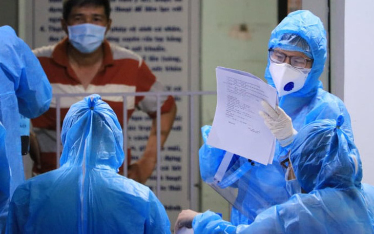 TP.HCM xét nghiệm 40.000 mẫu, kiểm soát chuỗi lây nhiễm ở Tân Sơn Nhất