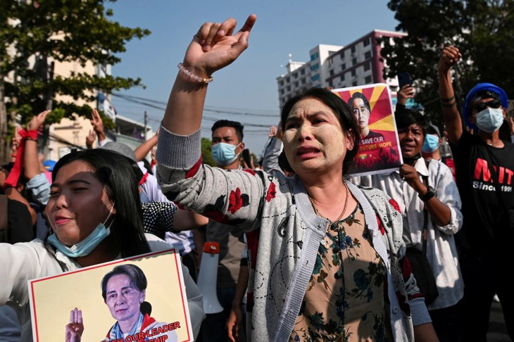 Người kích động biểu tình ở Myanmar đối mặt án tù lên tới 20 năm - Ảnh 2.