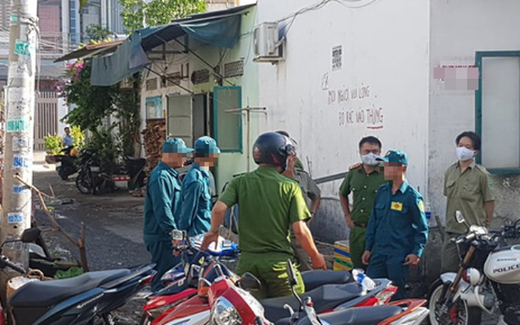 Ghen tuông, khóa cửa tạt xăng đốt hai mẹ con người tình