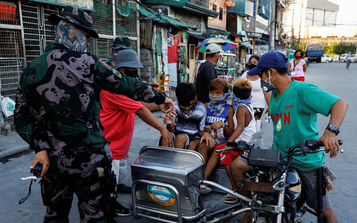 Philippines, Indonesia sắp nhận vắcxin từ COVAX - Ảnh 1.