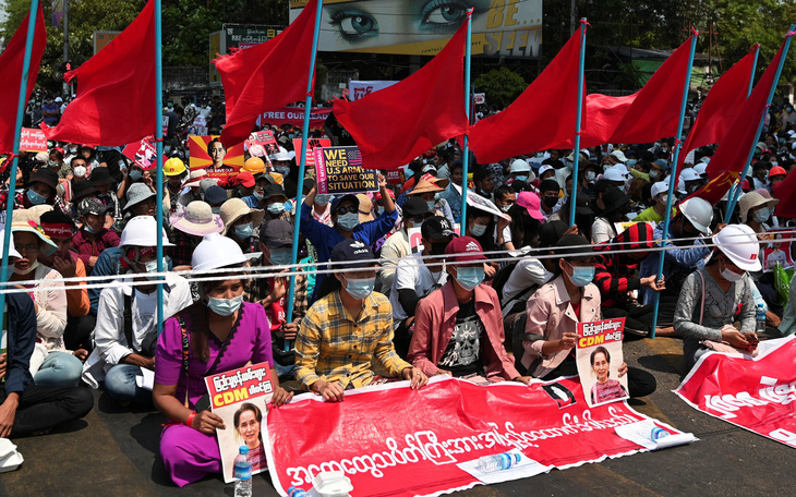 Thêm 2 người chết trong cuộc biểu tình phản đối đảo chính ở Myanmar