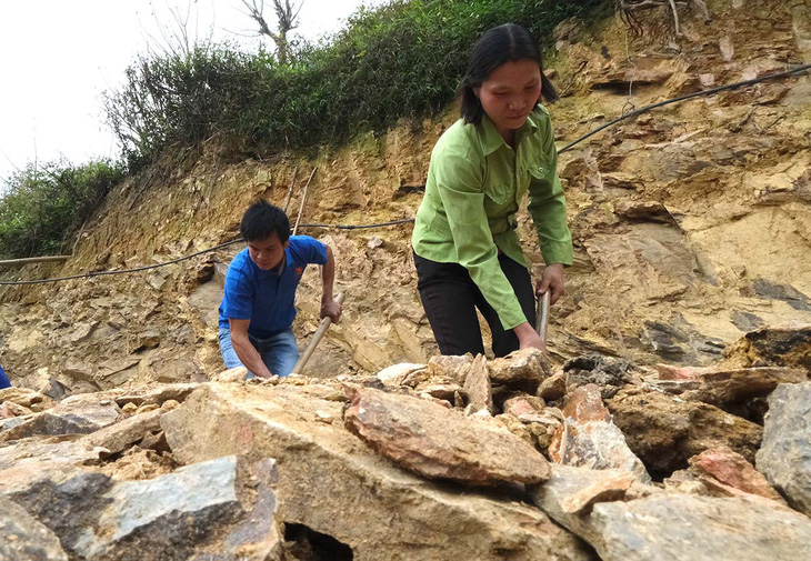 Đầu xuân, lên vùng cao dựng nhà nhân ái cho đồng bào - Ảnh 1.