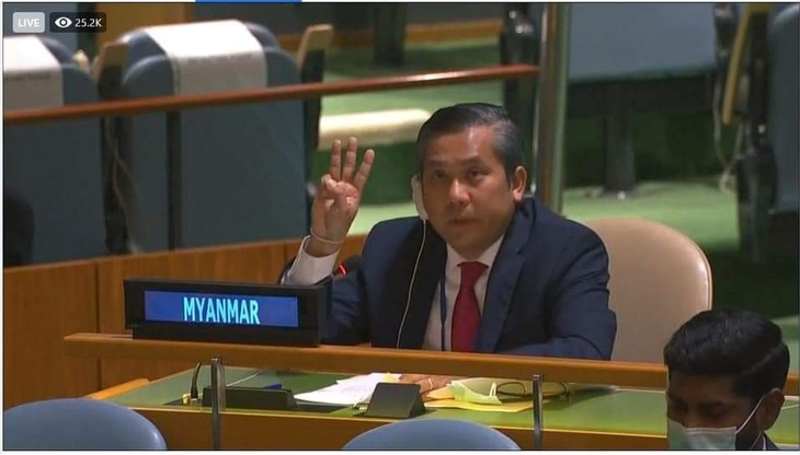 Đại sứ Myanmar rưng rưng cầu cứu Liên Hiệp Quốc giải thoát dân khỏi quân đội - Ảnh 1.