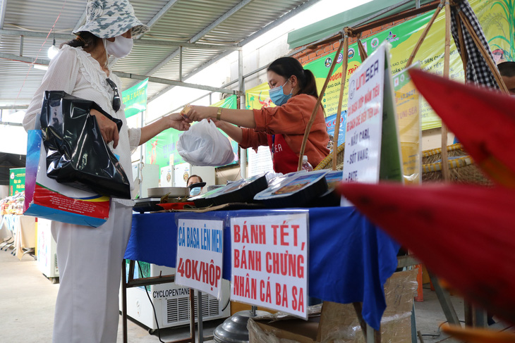 Nông sản, đặc sản tết vẫn về TP.HCM giữa mùa dịch - Ảnh 4.