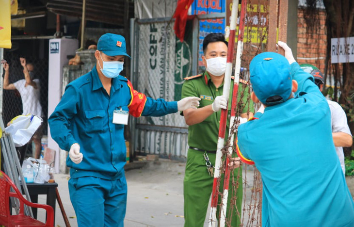 TP.HCM phong tỏa thêm khu nhà trọ số 90, đường Nguyễn Phúc Chu, phường 15, Tân Bình - Ảnh 3.