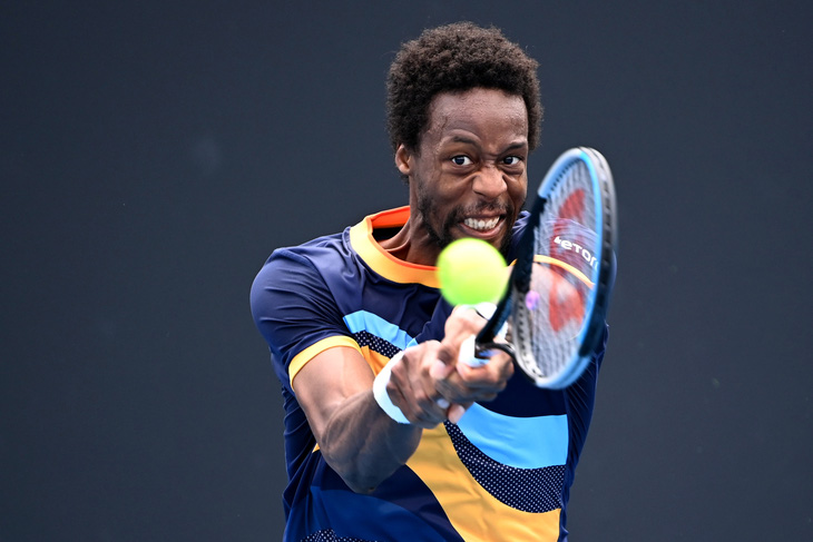 Gael Monfils kẹt trong cơn ác mộng, thua đối thủ 21 tuổi - Ảnh 1.