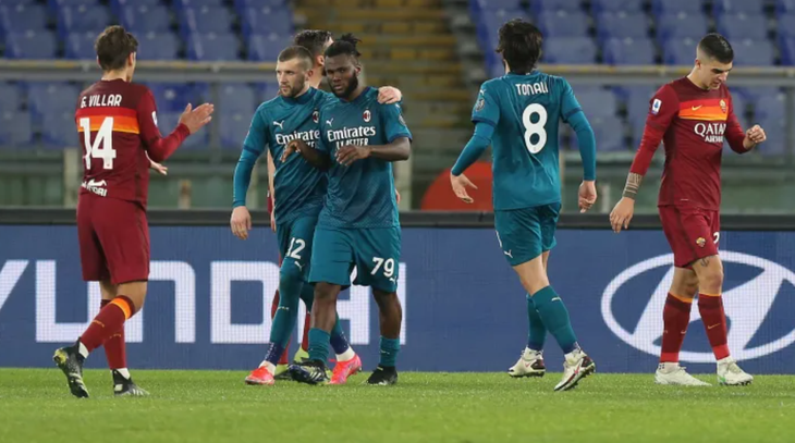 Ibrahimovic tịt ngòi, AC Milan vẫn giành trọn 3 điểm trước Roma - Ảnh 3.