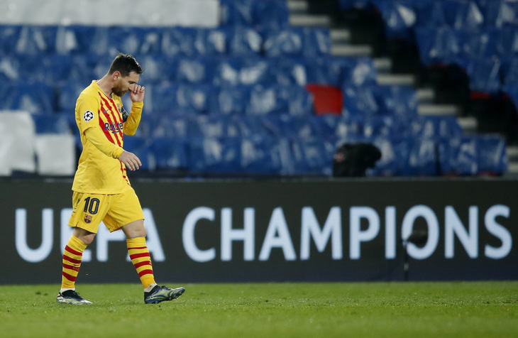 Messi ghi bàn và sút hỏng penalty, Barca chia tay Champions League - Ảnh 4.