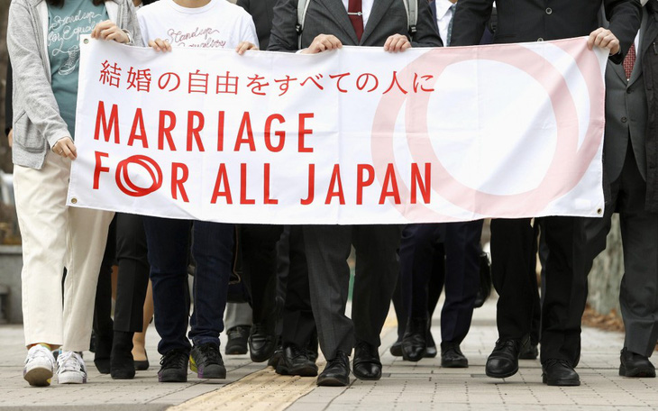 Tòa án Nhật: Chính phủ không công nhận hôn nhân đồng giới là vi hiến - Ảnh 1.