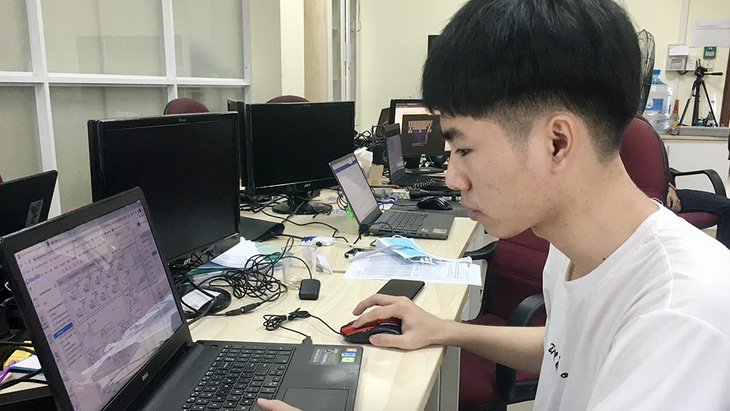 Sinh viên Việt Nam giành giải 3 Olympic vi điện tử quốc tế - Ảnh 1.