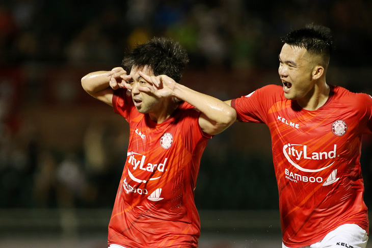 Lee Nguyễn ghi bàn ở phút 90+9, CLB TP.HCM thắng sát nút Sài Gòn - Ảnh 2.