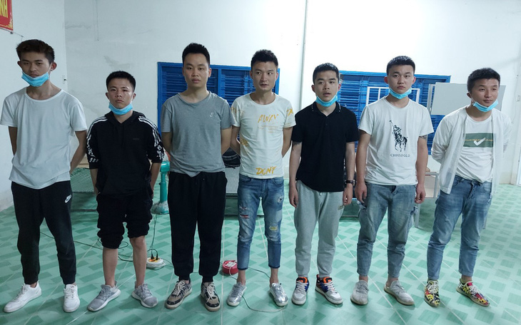 Bắt 7 người Trung Quốc xuất cảnh trái phép sang Campuchia