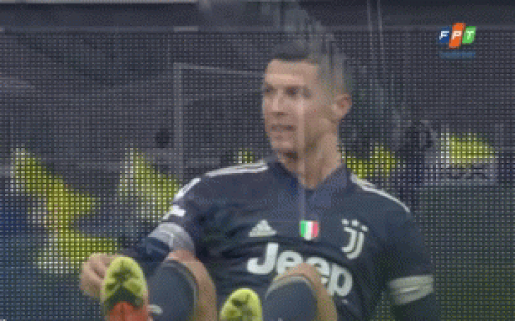 Ronaldo 9 lần dứt điểm không ghi bàn thắng, Juve thua sốc và hết hi vọng vô địch