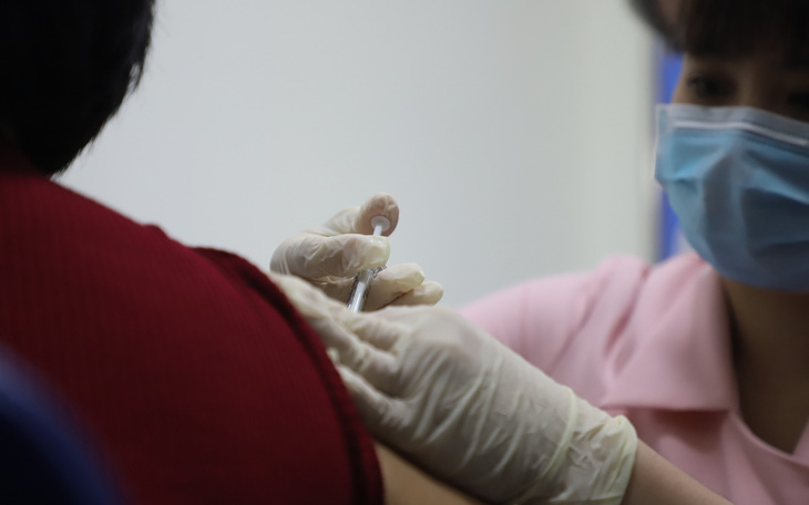 Lô vắc xin ngừa COVID-19 của COVAX đầu tiên về Việt Nam không đủ 1,37 triệu liều