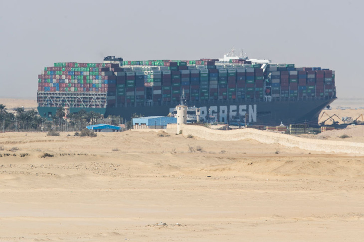 Tổng thống Ai Cập: Đã giải cứu thành công tàu Ever Given kẹt ở kênh Suez - Ảnh 2.