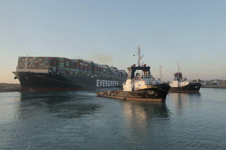 Toàn cảnh vụ giải cứu tàu container gây tắc nghẽn kênh đào Suez - Ảnh 5.