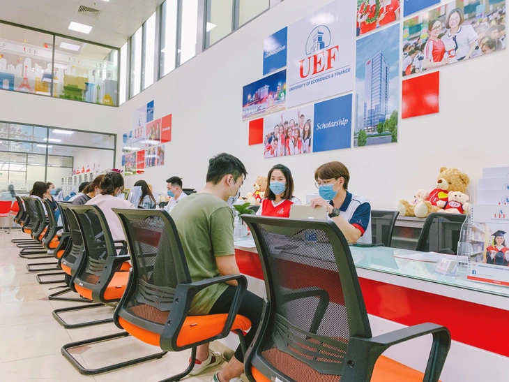 Nộp hồ sơ xét học bạ với phương châm đúng trường, đúng thời điểm - Ảnh 1.